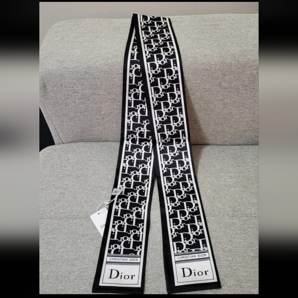 *CLEARANCE SALE* Skinny Scarf Twilly